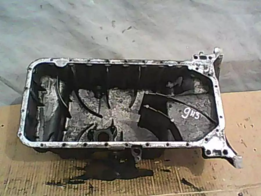 Поддон к Mercedes-Benz Vito 2001