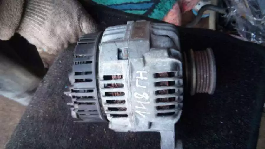 Генератор к Audi A4 1997