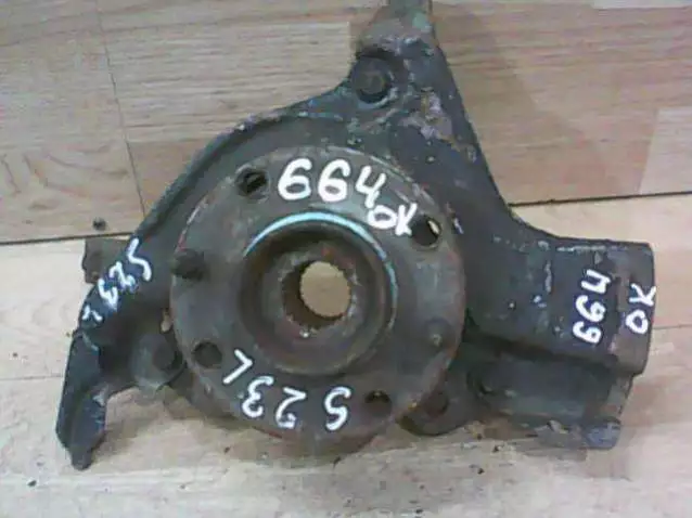 Ступица передняя левая к Fiat Stilo 2003