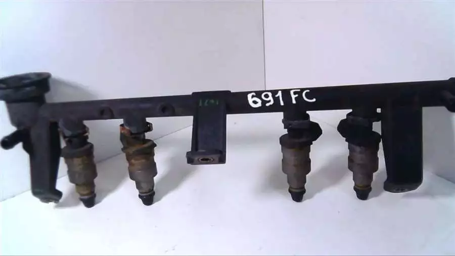Форсунка к Peugeot 806 1998