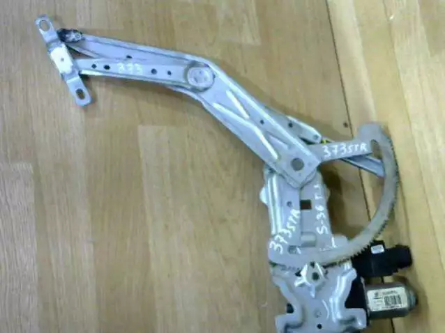 Стеклоподъемник к Opel Meriva 2004
