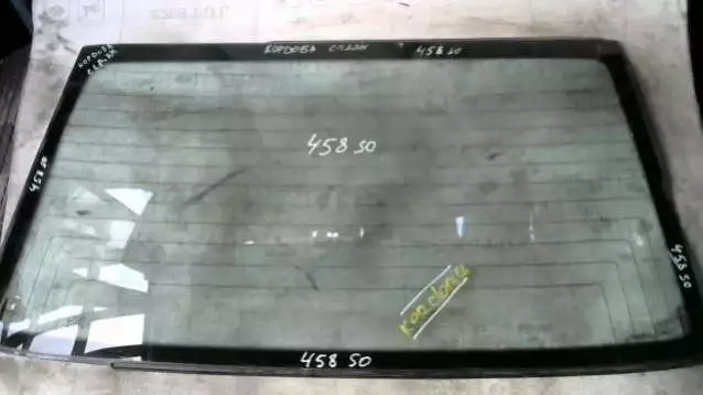 Стекло заднее к SEAT Cordoba 1999
