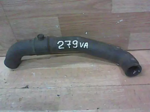 Патрубок радиатора к Ford Fiesta 1996