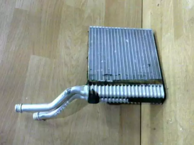 Радиатор отопителя (печки) к Ford C-MAX 2004