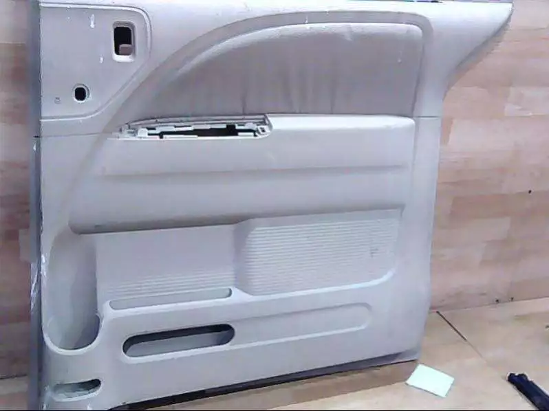 Обшивка двери задней правой (дверная карта) к Honda Odyssey 2010