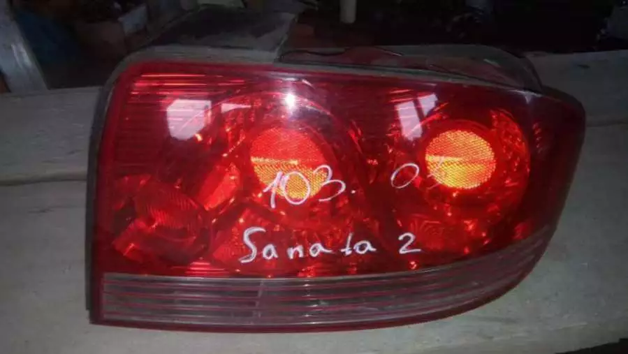 Фонарь задний правый к Hyundai Sonata 2004
