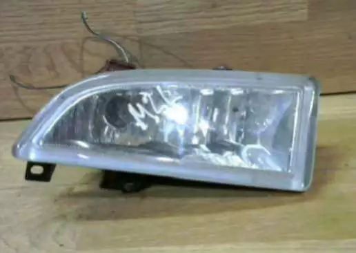 Фара противотуманная левая к Mazda 2 2003