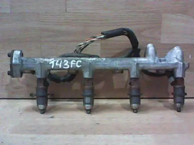 Форсунка к Mitsubishi Galant 2000