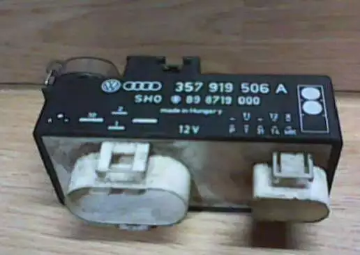 Реле вентилятора к Volkswagen Golf 1995