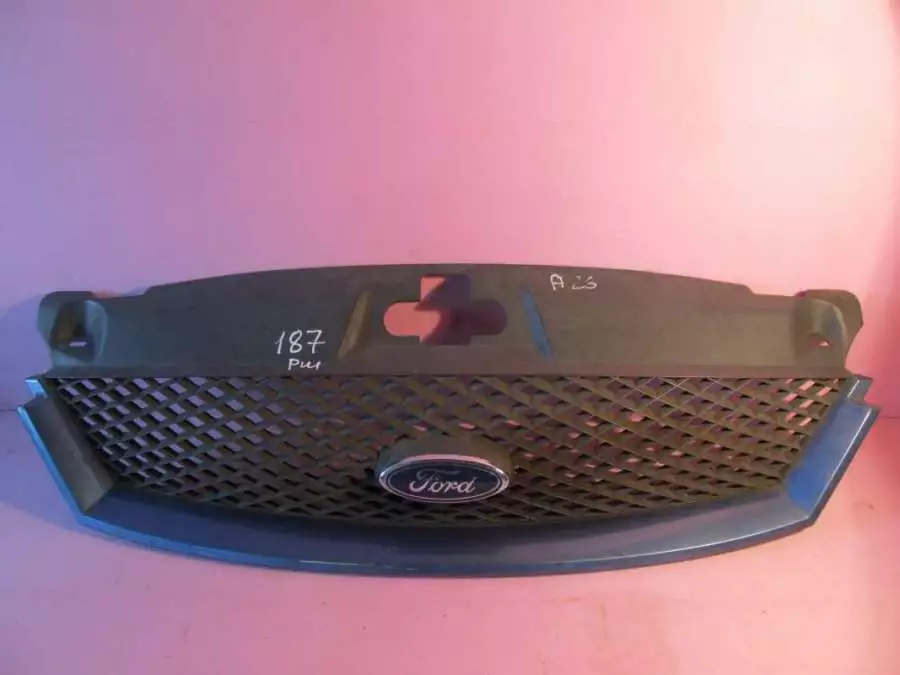 Решетка радиатора к Ford Focus 2003