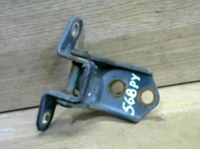 Петля двери к Mazda 6 2002