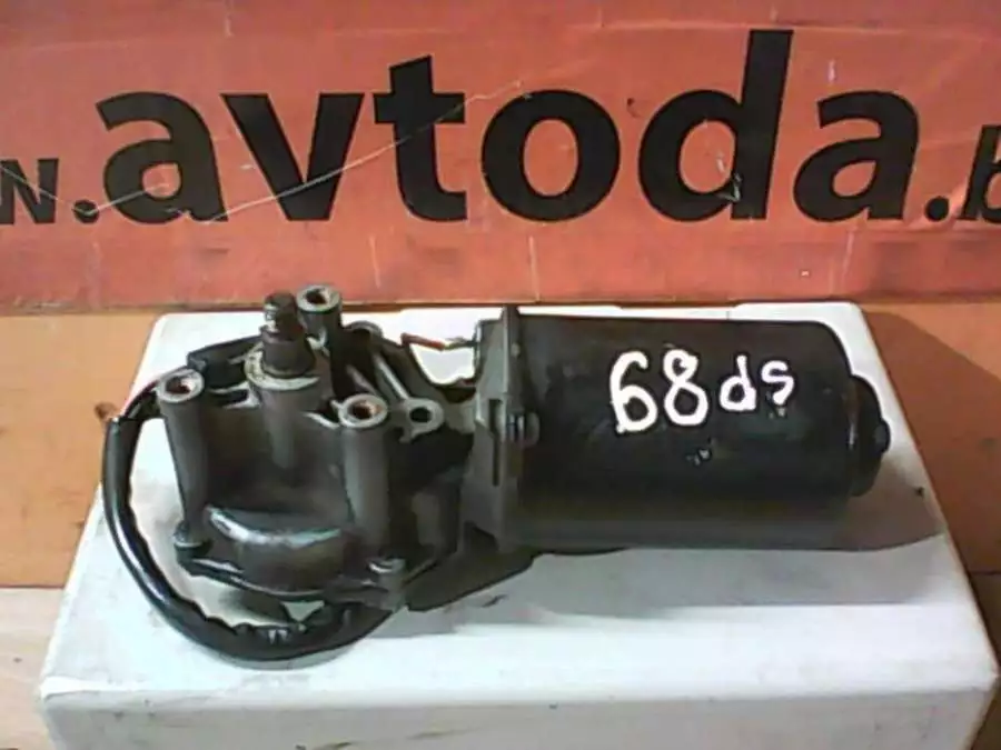 Моторчик стеклоочистителя  к Fiat Ulysse 2000