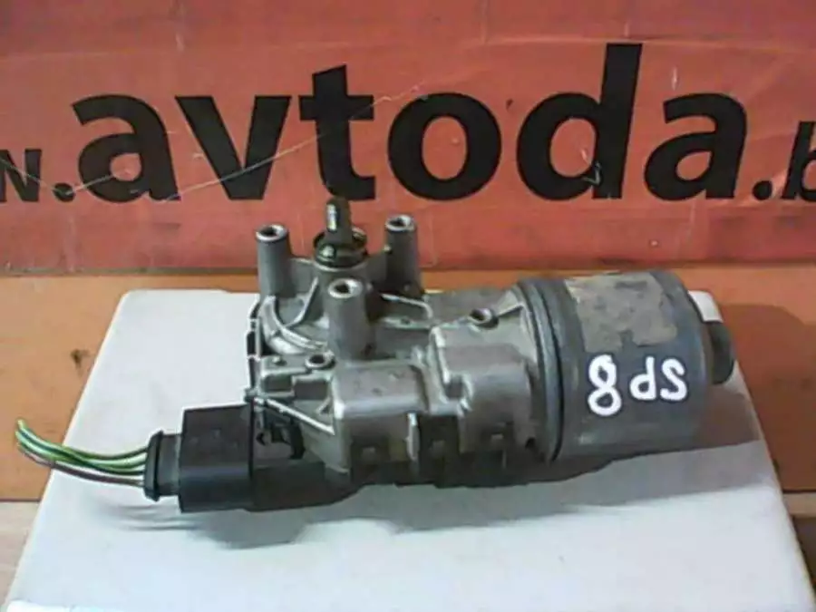 Моторчик стеклоочистителя  к Audi A3 2000