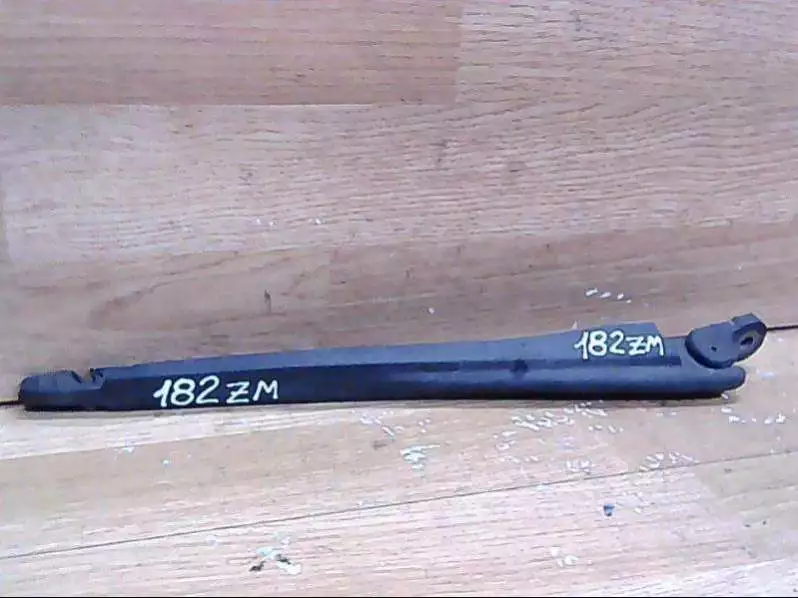 Щеткодержатель задний к Renault Megane 1996