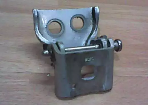 Петля двери к Citroen C4 2008