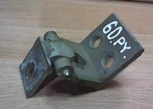 Петля двери к Peugeot 607 2004