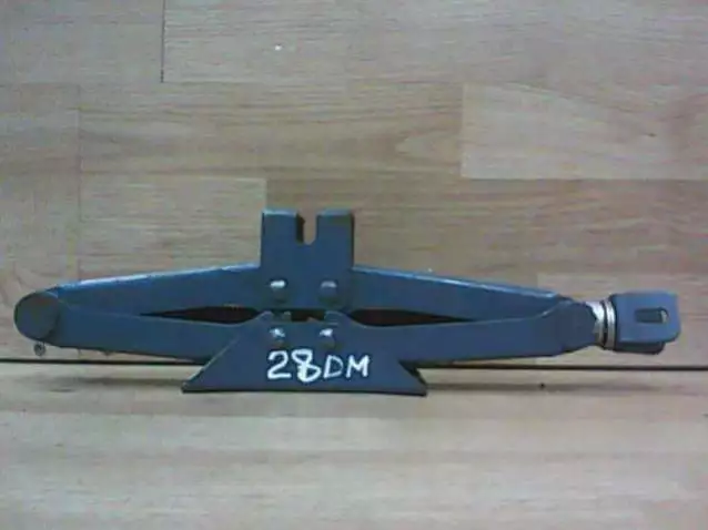 Домкрат к Mazda Xedos 6 1996