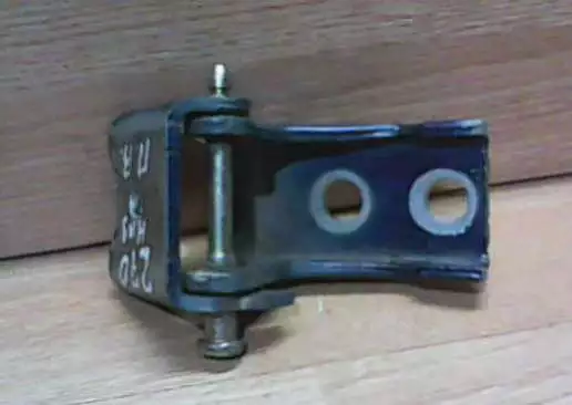 Петля двери к Citroen C5 2003