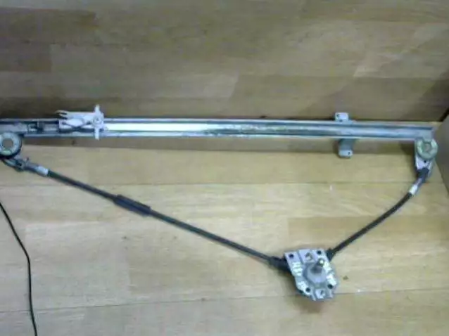Стеклоподъемник к Fiat  2000
