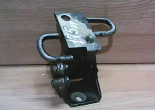 Петля двери к SEAT Ibiza 2005