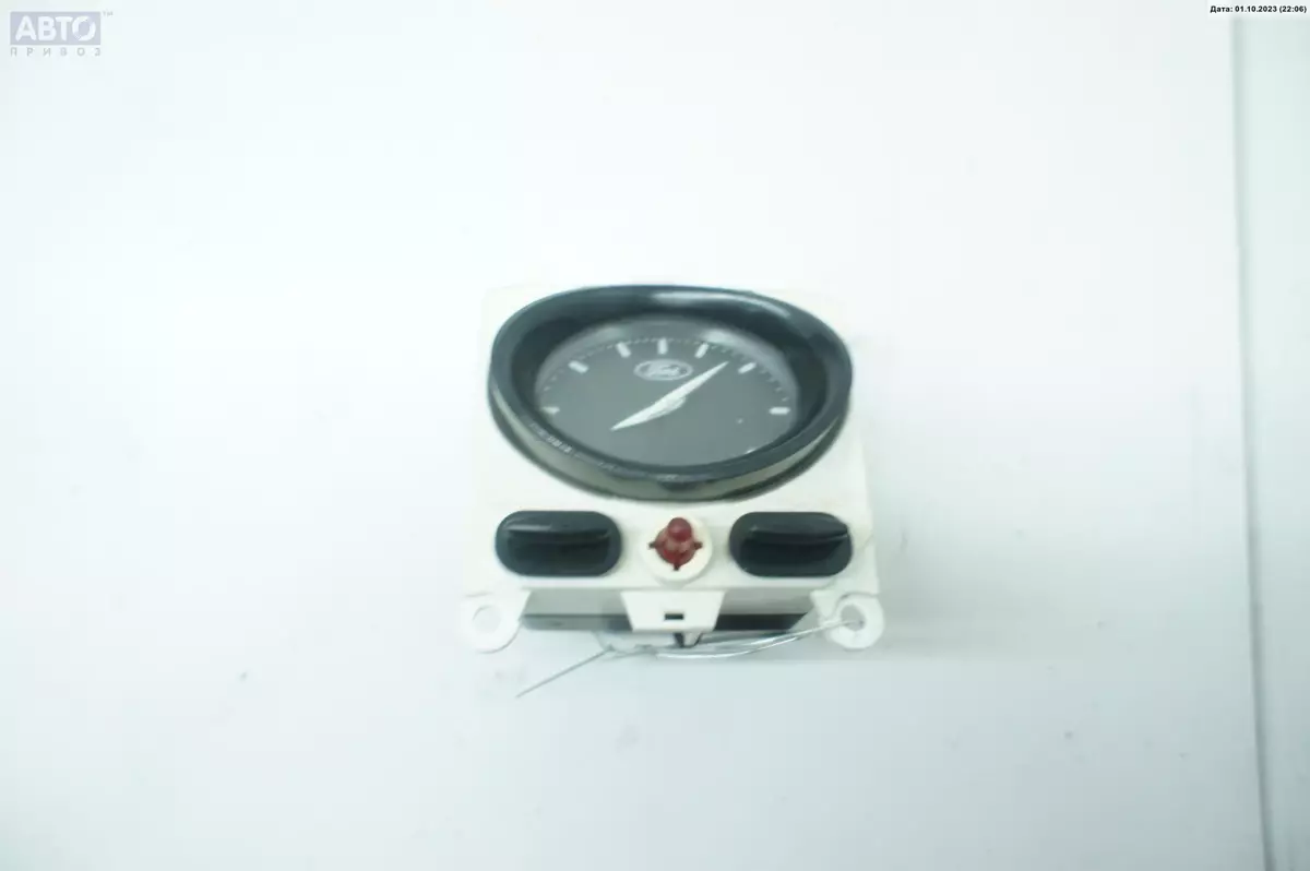 Часы к Ford Escort 1996