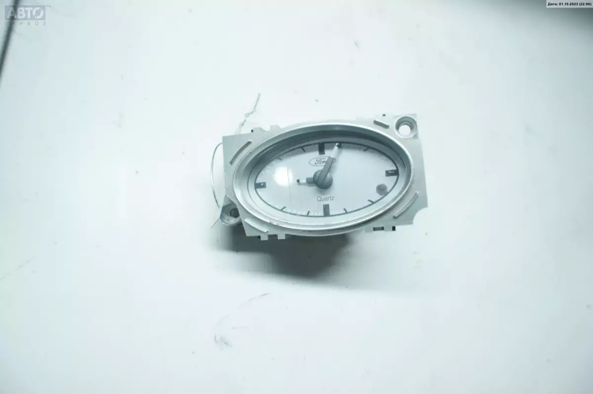 Часы к Ford Mondeo 2003
