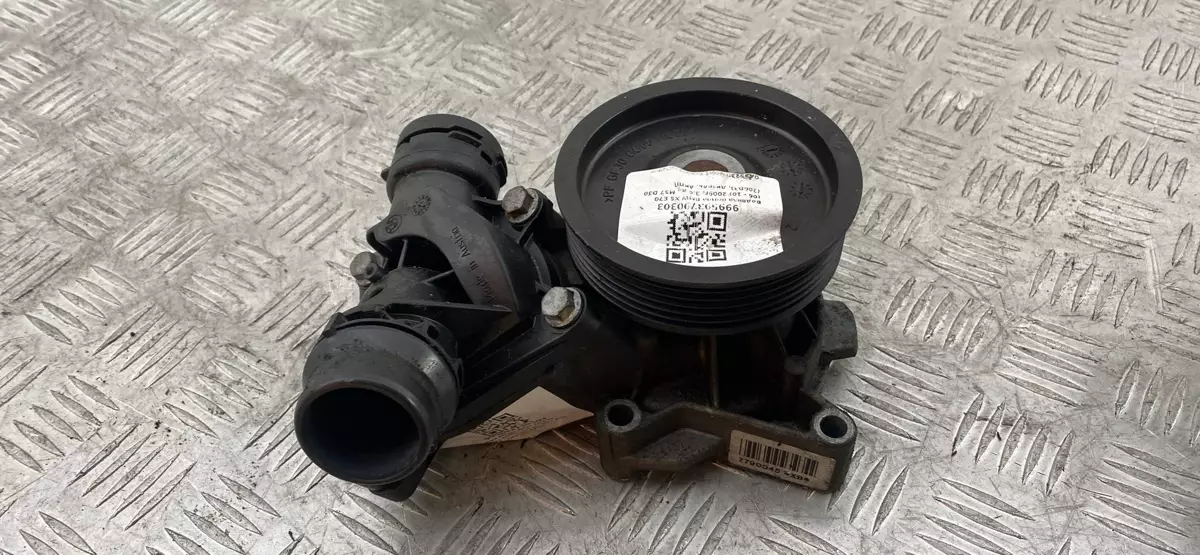 Помпа к BMW X5 2009