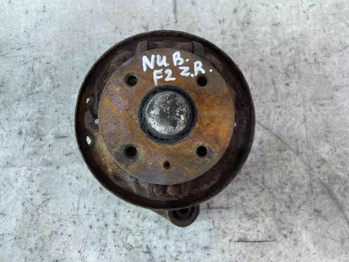 Кулак задний правый к Daewoo Nubira 1998