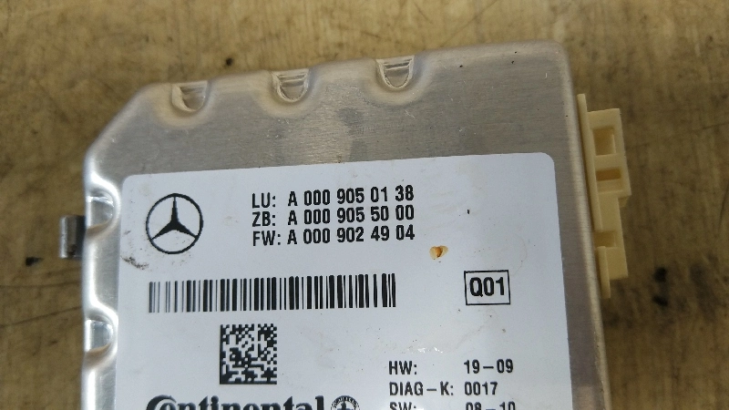 Камера переднего вида к Mercedes-Benz  2012