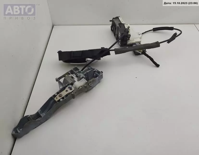 Замок двери к Citroen C5 2009