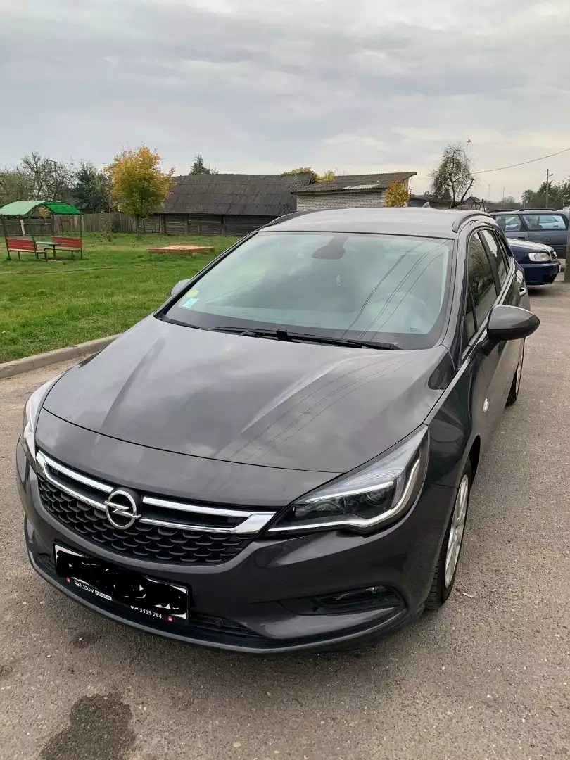 Astra k дизель. Opel astra 2017. Опель astra 2018. Opel astra 2018. Хенде солярис 2015 коричневый.