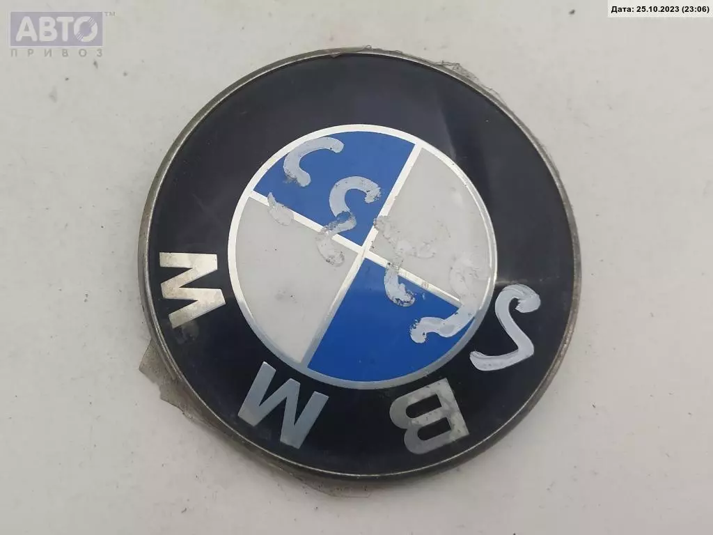 Эмблема к BMW 3 series 2000