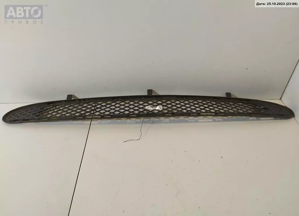 Решетка бампера к Mercedes-Benz C-klasse 2000