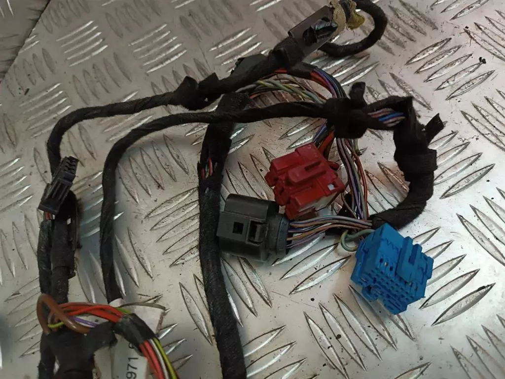 Проводка двери к Audi A6 2002