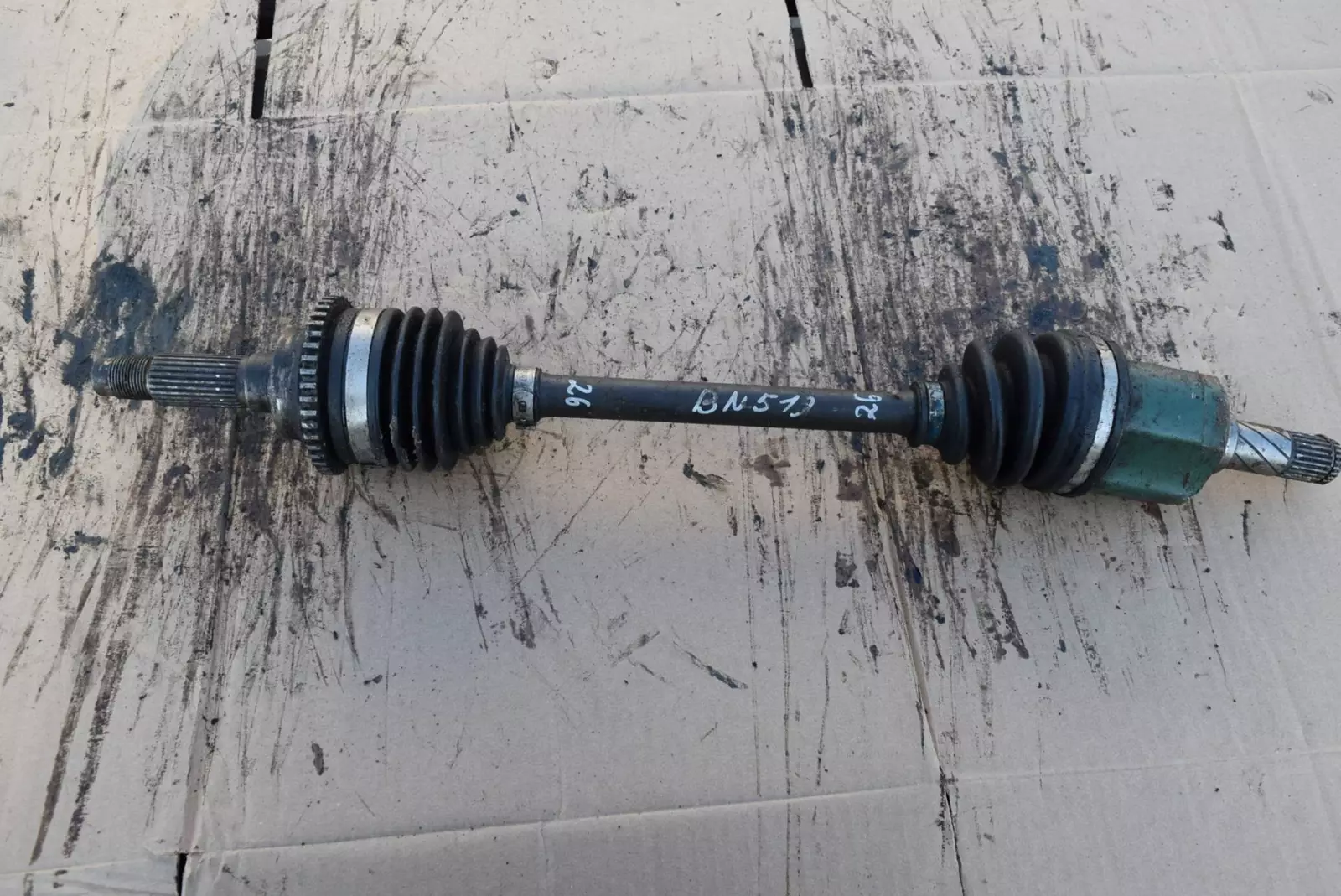 Полуось (приводной вал, ШРУС) к Mazda 323 1999
