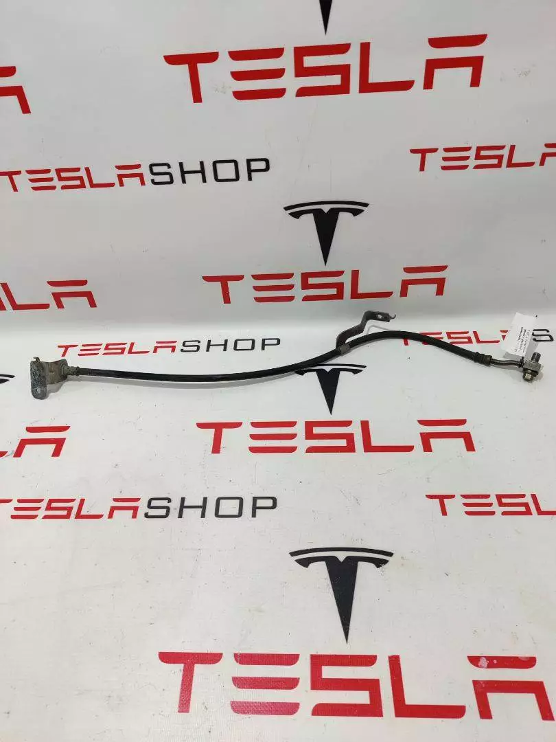 Шланг тормозной к Tesla Model Y 2021