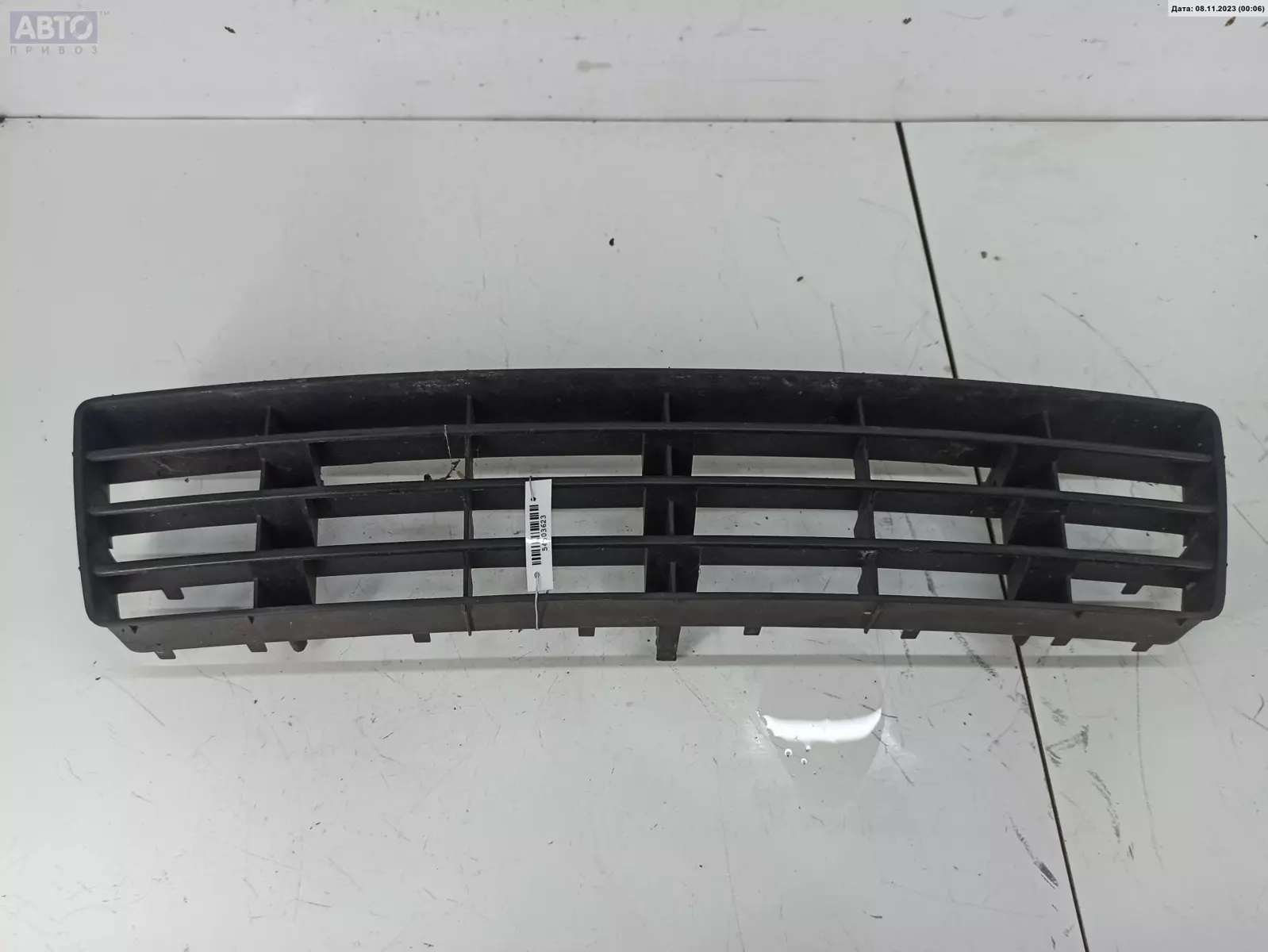 Решетка бампера к Audi A6 1999