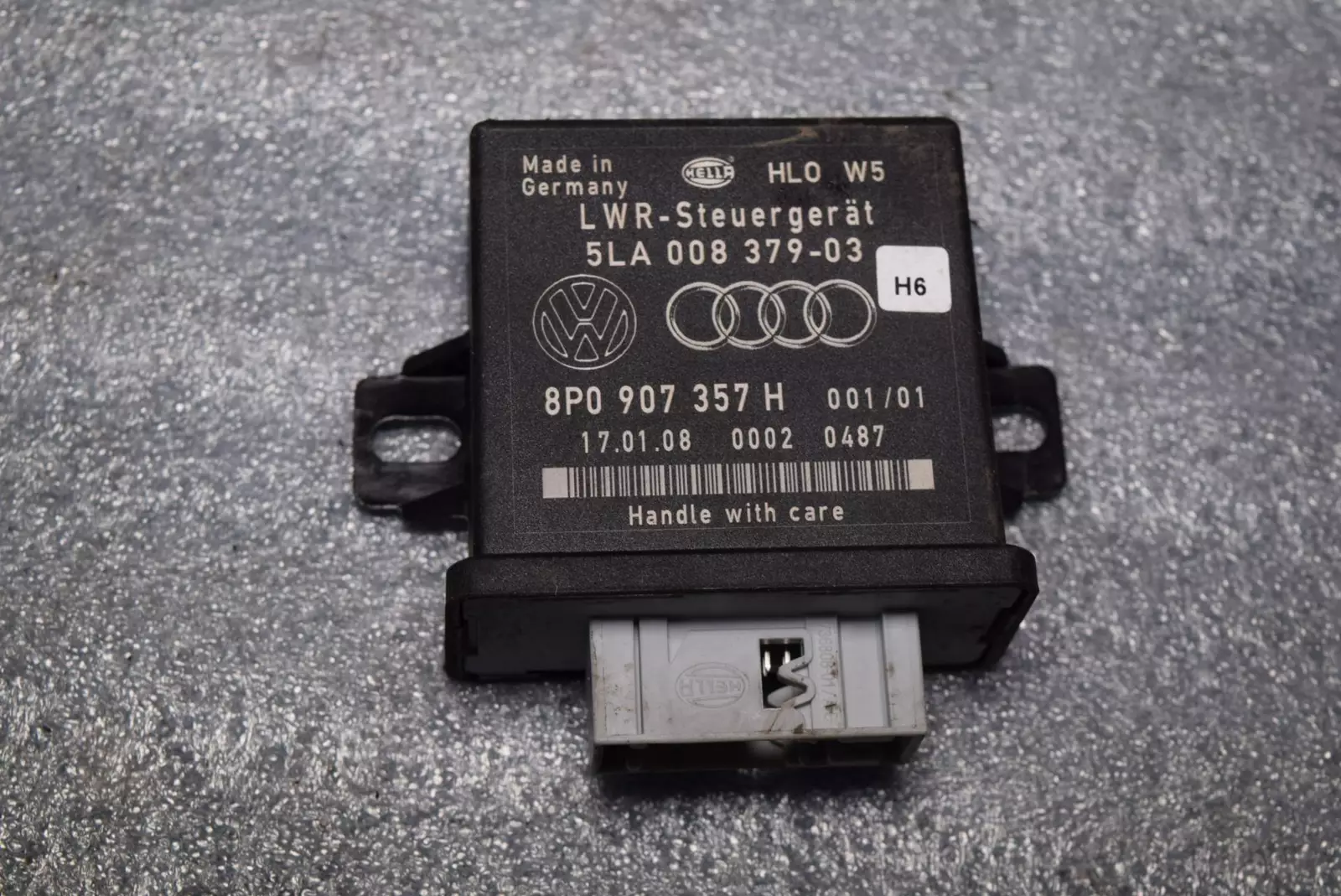 Блок управления светом к Audi Q7 2008