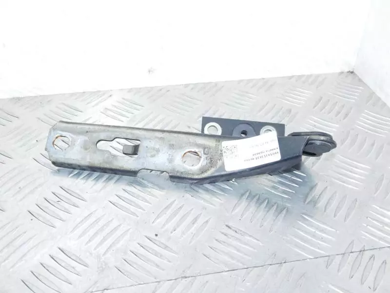 Петли к Audi A4 2006