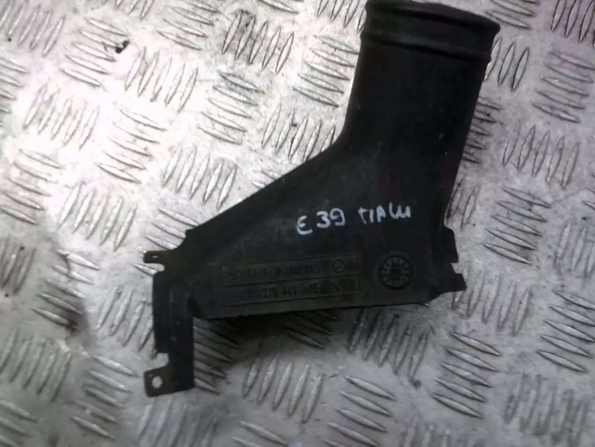Воздуховод к BMW 5 2000