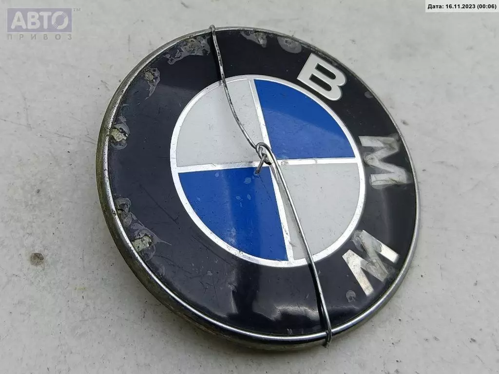 Эмблема к BMW 5 series 1999