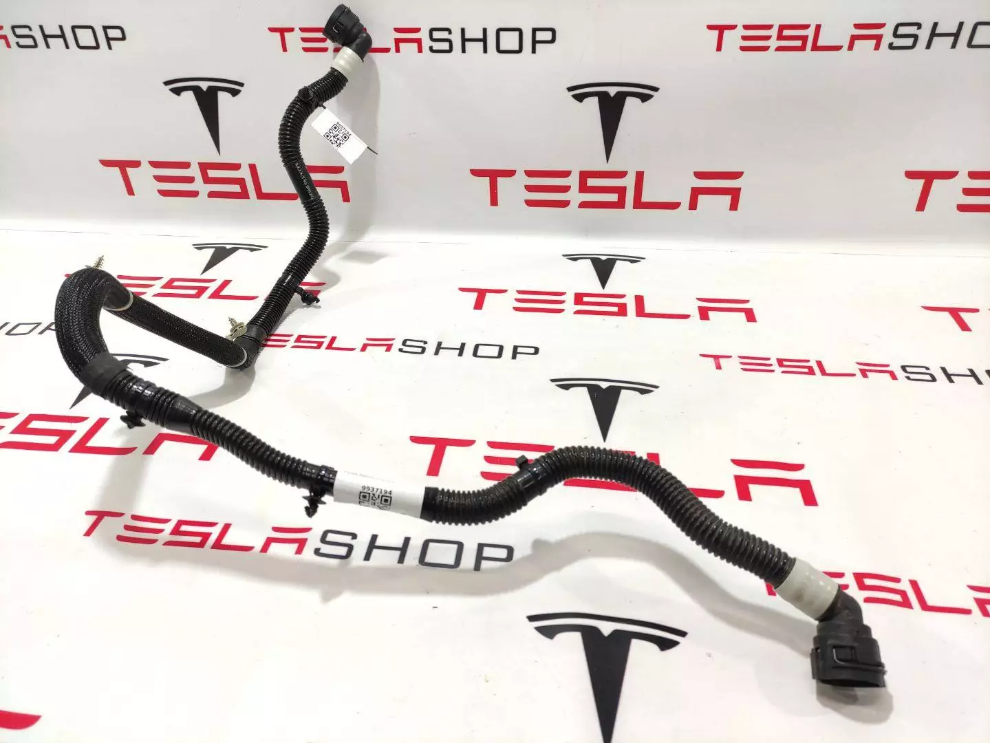 Патрубок радиатора к Tesla Model Y 2021
