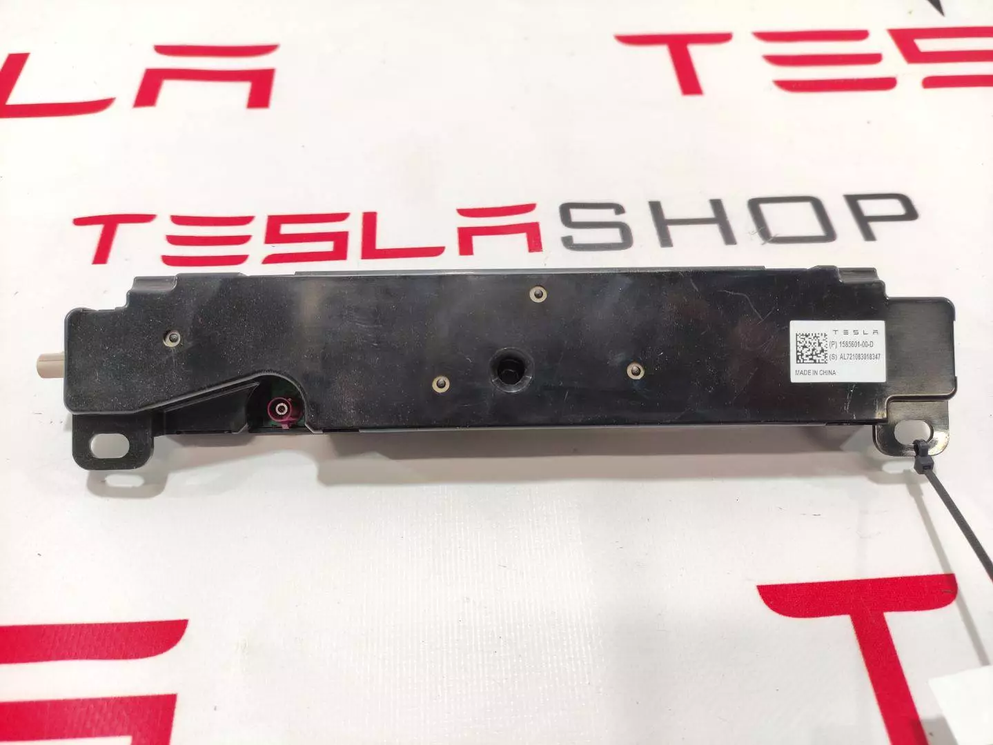 Антенна  к Tesla Model 3 2020