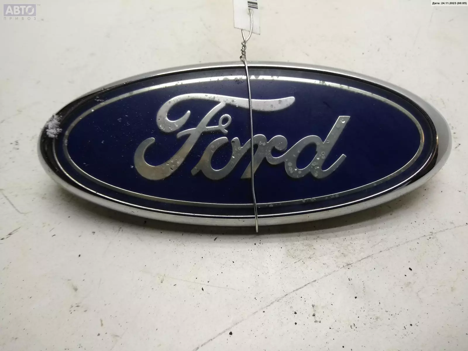 Эмблема к Ford Focus 2005