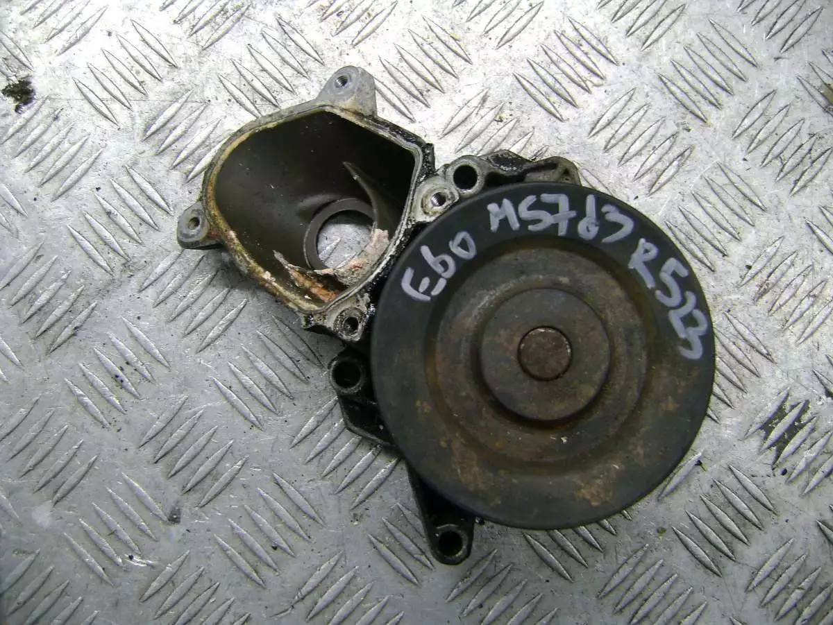 Помпа к BMW X5 2008