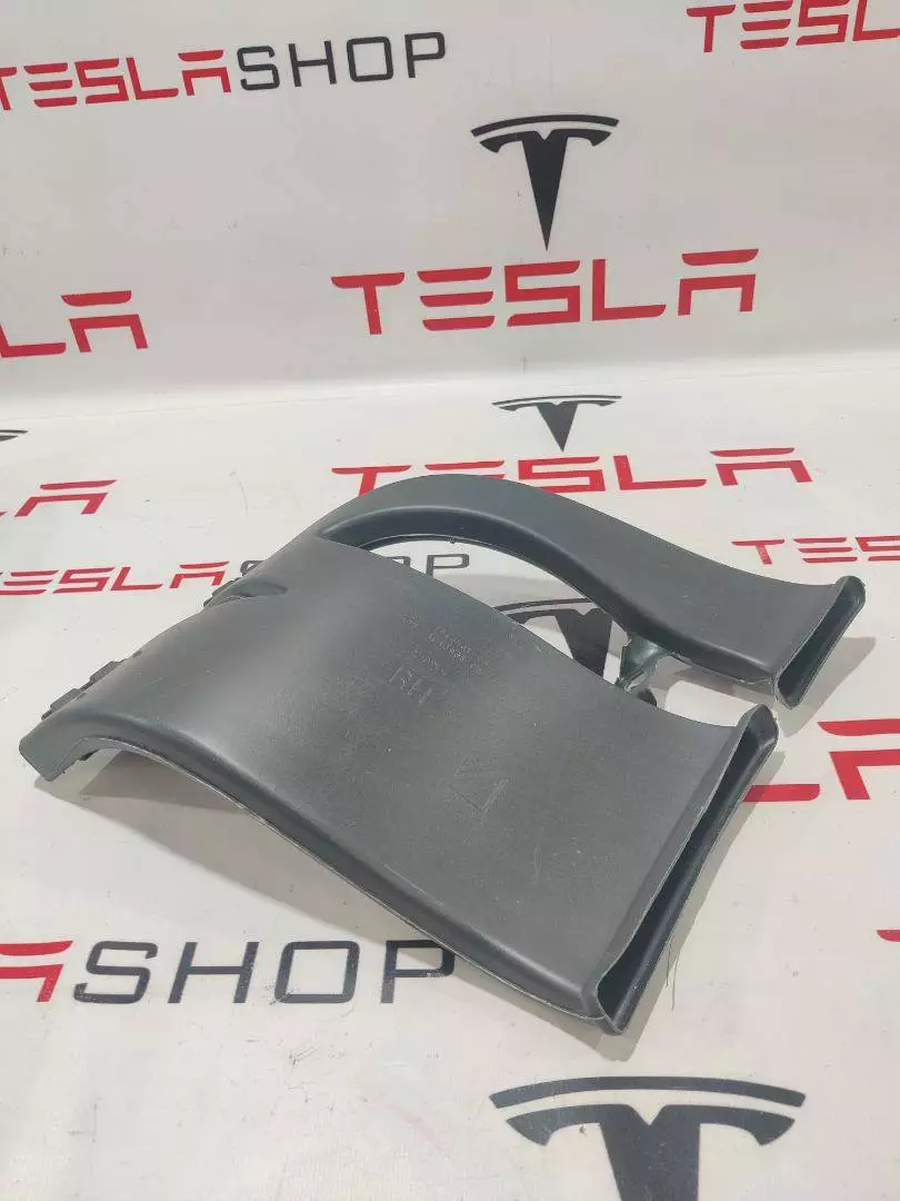Воздуховод к Tesla Model X 2021