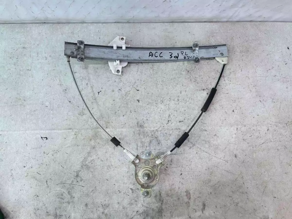 Стеклоподъемник к Hyundai Accent 1997