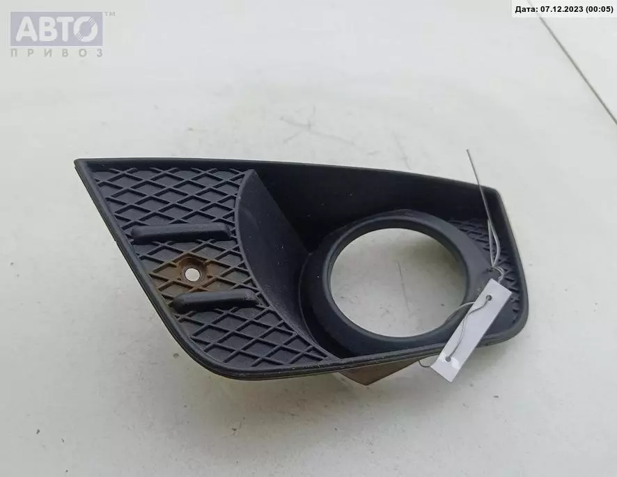 Решетка бампера к Ford Fusion 2004