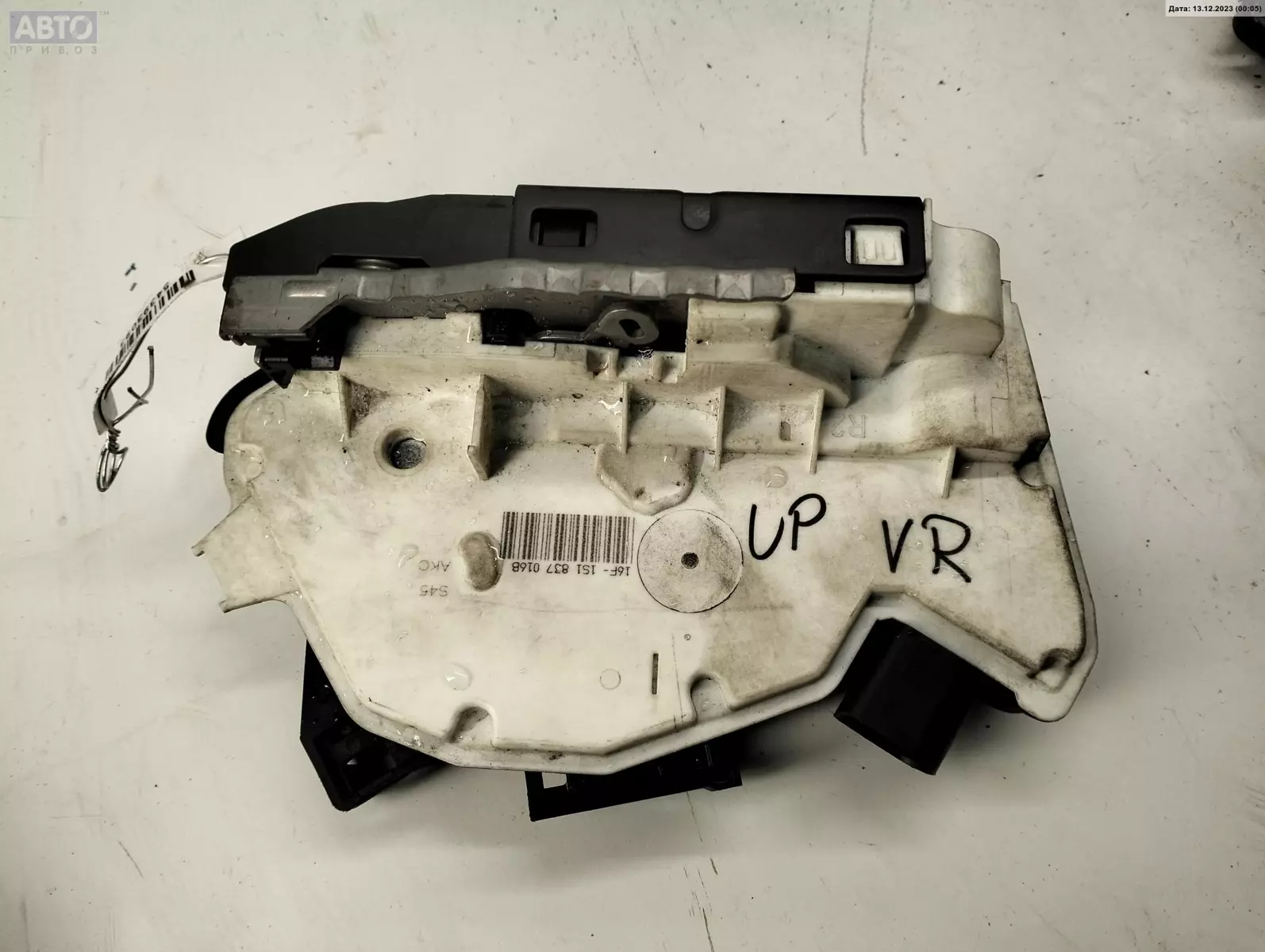 Замок двери к Volkswagen up! 2013