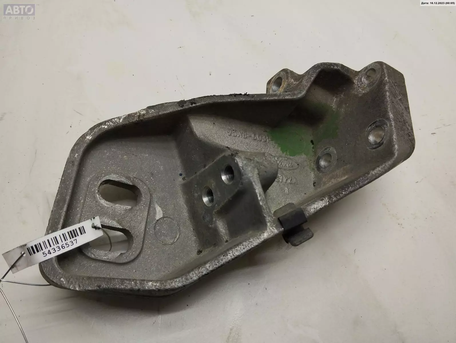 Кронштейн КПП к Ford Escort 1996